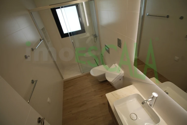 Moradia T4 para Venda em Aveiras de Cima Foto 29