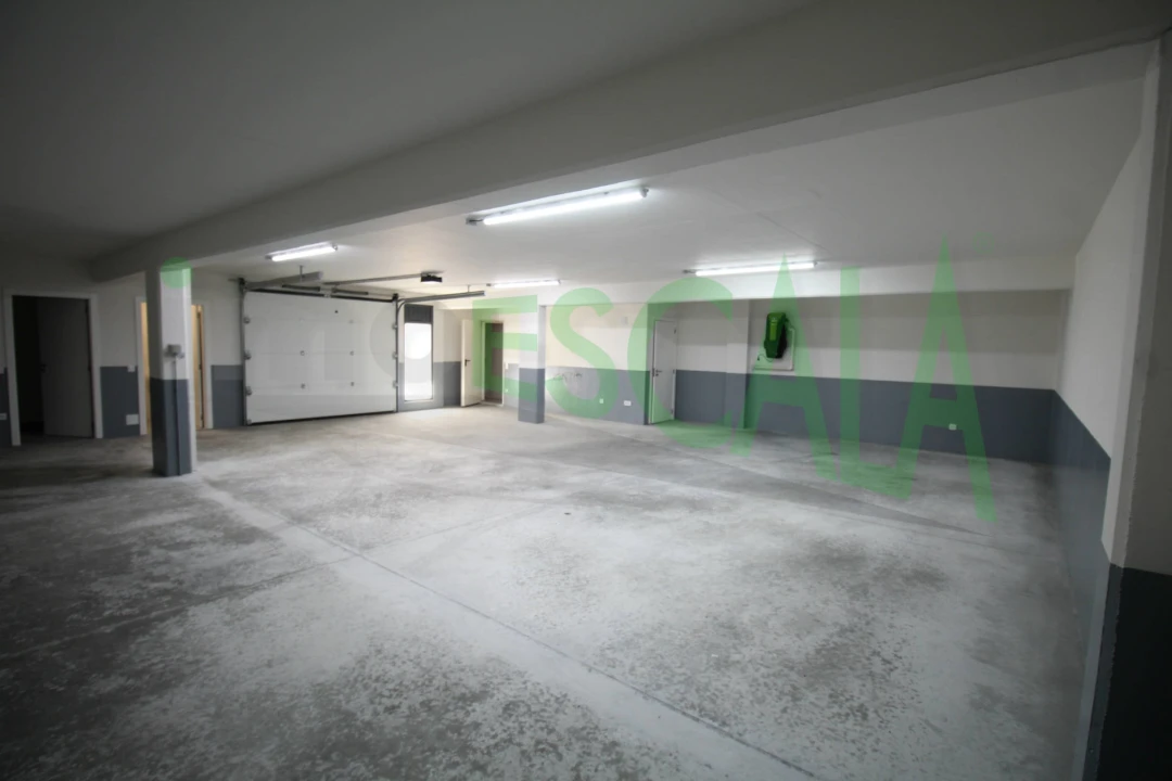 Moradia T4 para Venda em Aveiras de Cima Foto 36