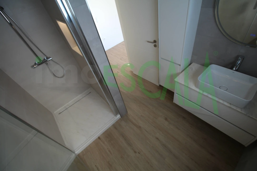 Moradia T4 para Venda em Aveiras de Cima Foto 30