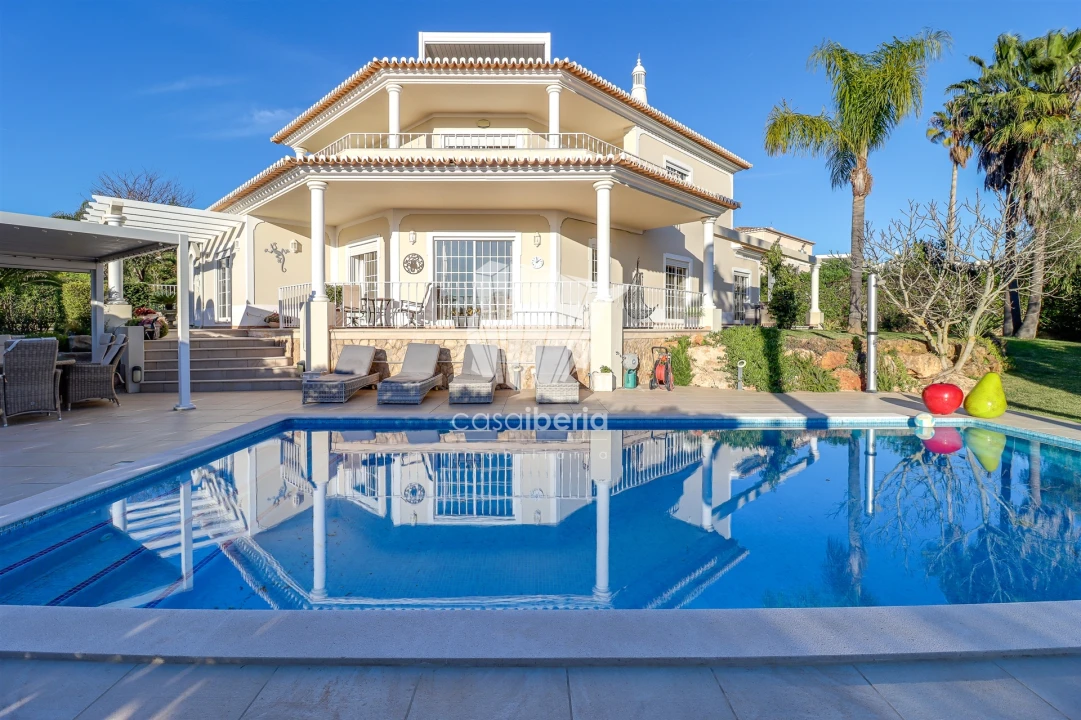 Moradia T4 para Venda em Ferragudo Foto 1