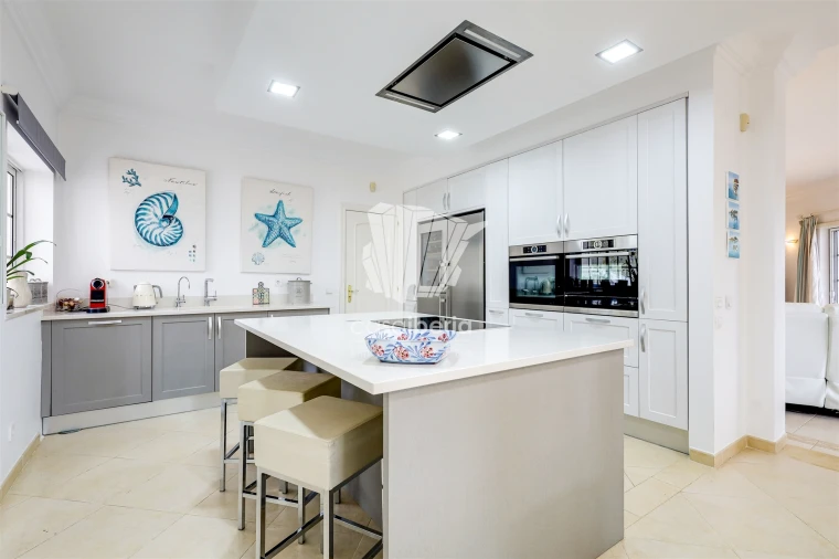 Moradia T4 para Venda em Ferragudo Foto 13