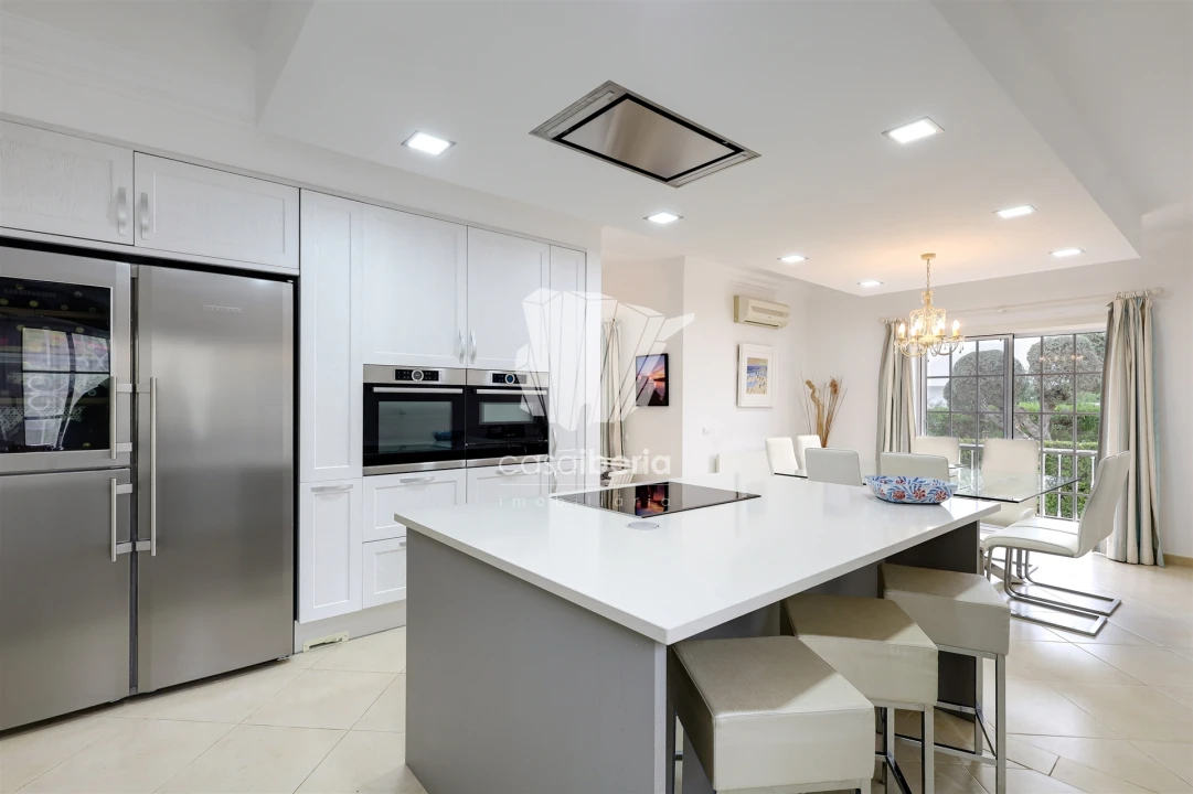 Moradia T4 para Venda em Ferragudo Foto 12