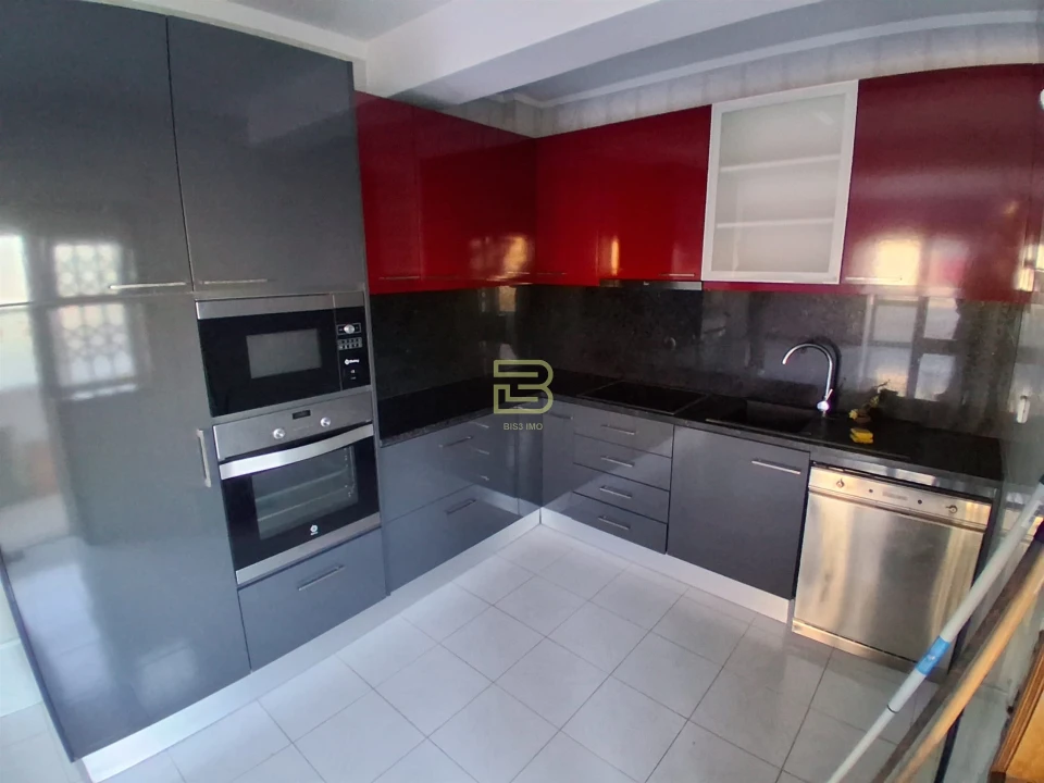 Apartamento T2 para Venda em Baguim do Monte (Rio Tinto) Foto 1