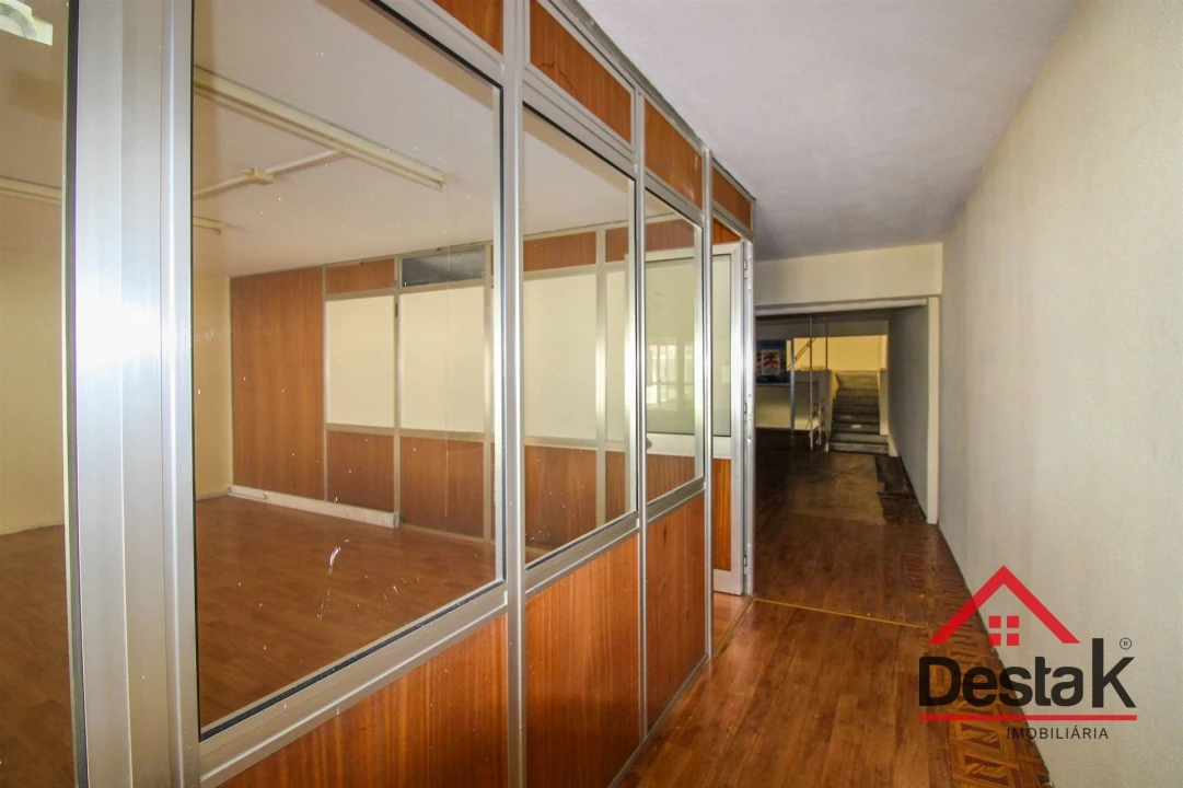 Loja para Arrendamento em Viseu Foto 5