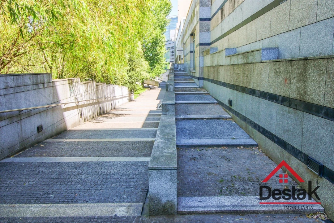 Armazém para Arrendamento em Viseu Foto 9