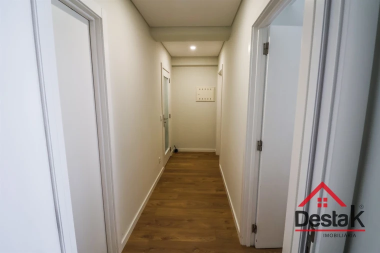 Apartamento T3 para Venda em Viseu Foto 17