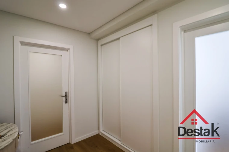 Apartamento T3 para Venda em Viseu Foto 30