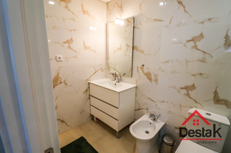 Apartamento T3 para Venda em Viseu Foto 7