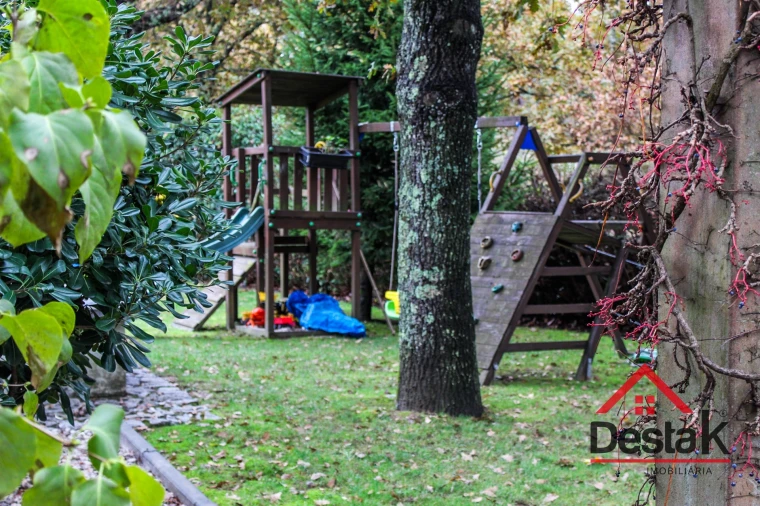 Moradia T3 para Venda em Mundão Foto 48