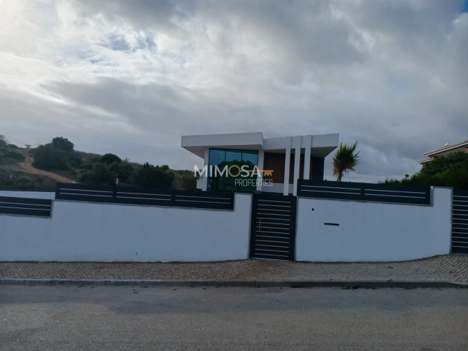 Moradia T3 para Venda em Lagos (São Sebastião e Santa Maria) Foto 8