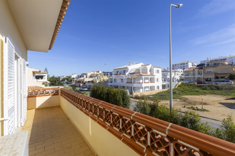 Moradia T4 para Arrendamento em Lagos (São Sebastião e Santa Maria) Foto 24