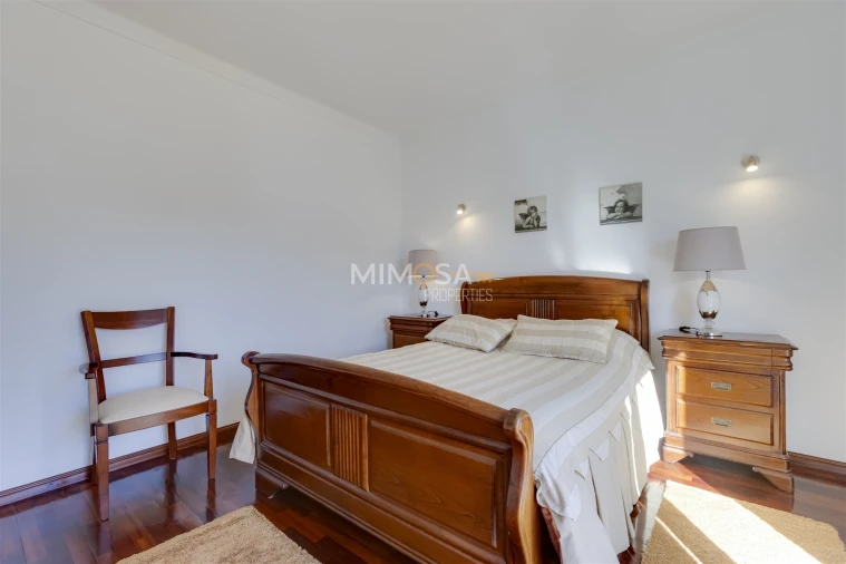 Moradia T4 para Arrendamento em Lagos (São Sebastião e Santa Maria) Foto 20