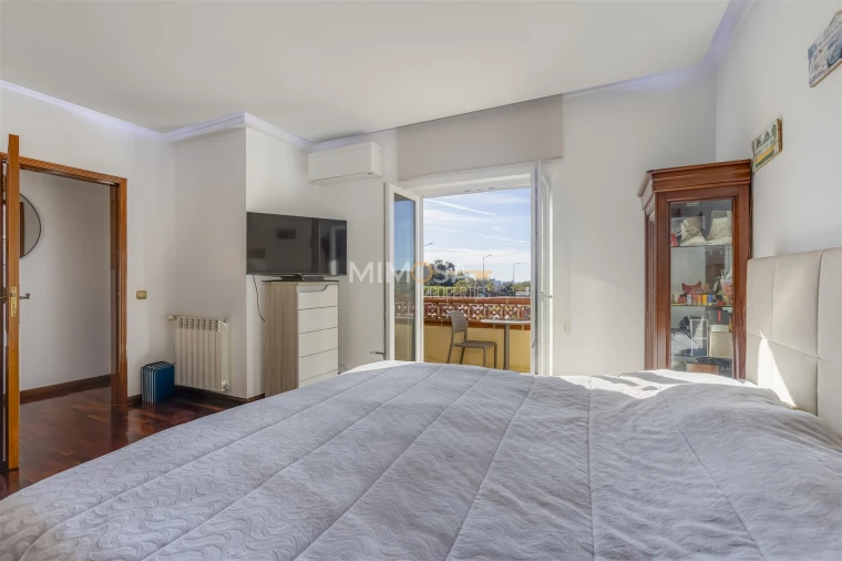 Moradia T4 para Arrendamento em Lagos (São Sebastião e Santa Maria) Foto 18