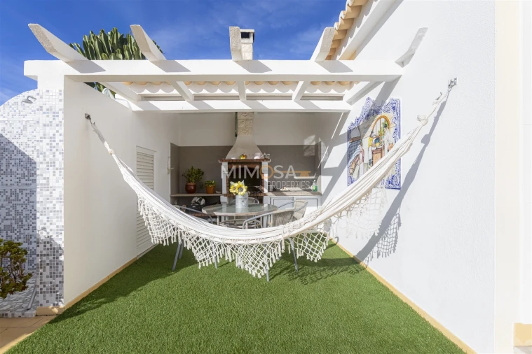 Moradia T4 para Arrendamento em Lagos (São Sebastião e Santa Maria) Foto 34