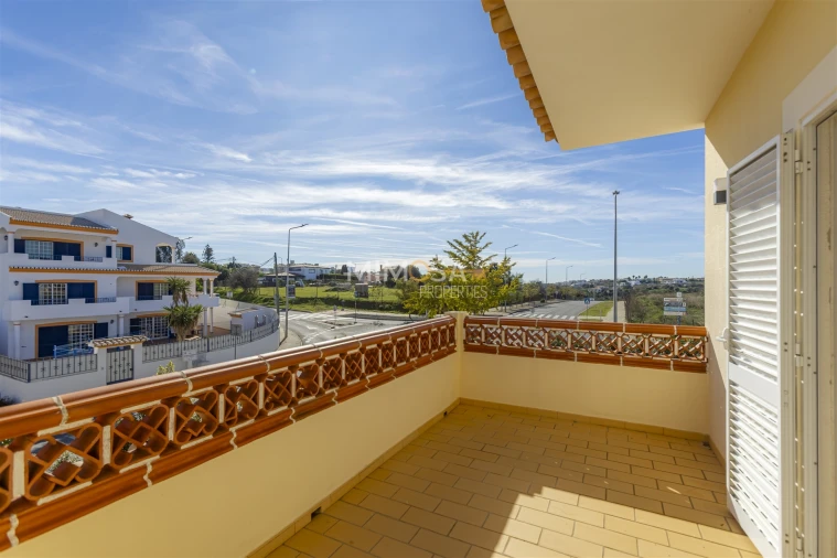 Moradia T4 para Arrendamento em Lagos (São Sebastião e Santa Maria) Foto 25