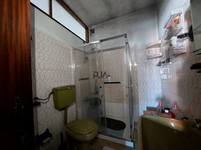 Moradia T2 para Venda em Abraveses Foto 6