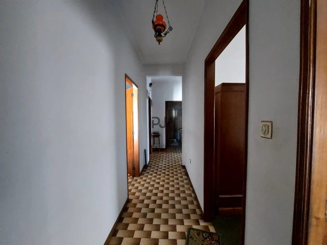 Moradia T2 para Venda em Abraveses Foto 11