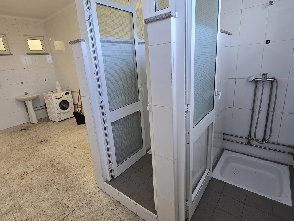 Armazém para Arrendamento em Fornos de Maceira Dão Foto 5