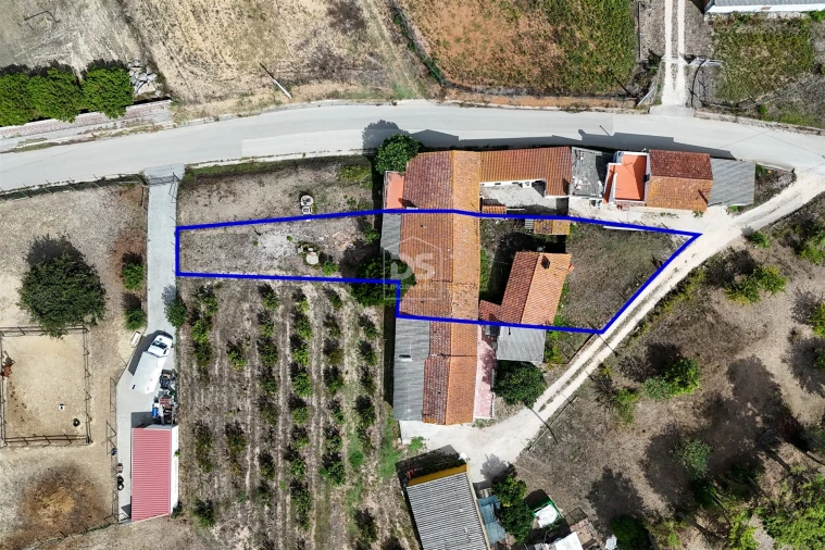 Moradia T3 para Venda em Cela Foto 34