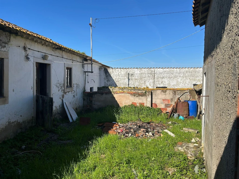 Moradia T3 para Venda em Cela Foto 1