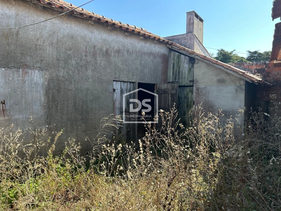 Moradia T3 para Venda em Cela Foto 6