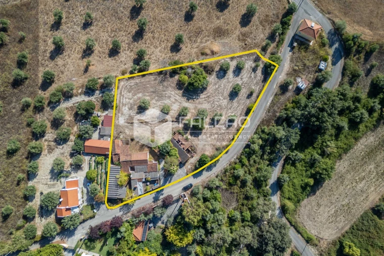 Moradia T2 para Venda em Azambujeira e Malaqueijo Foto 1