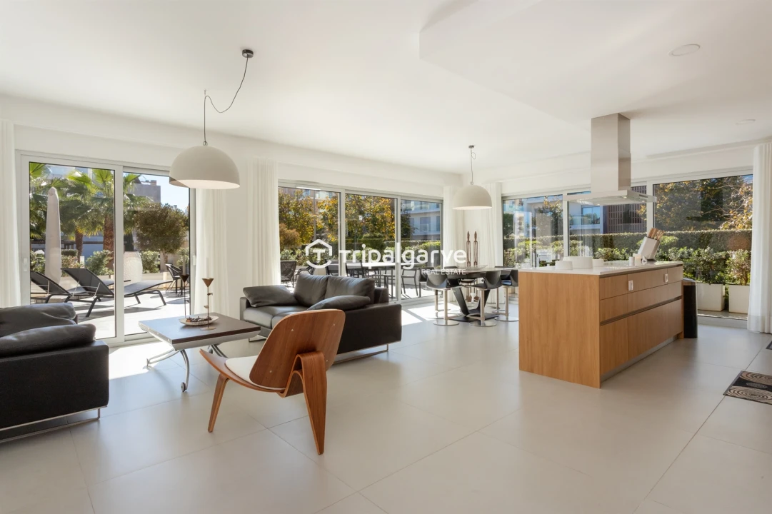 Apartamento T3 para Venda em Albufeira e Olhos de Água Foto 1