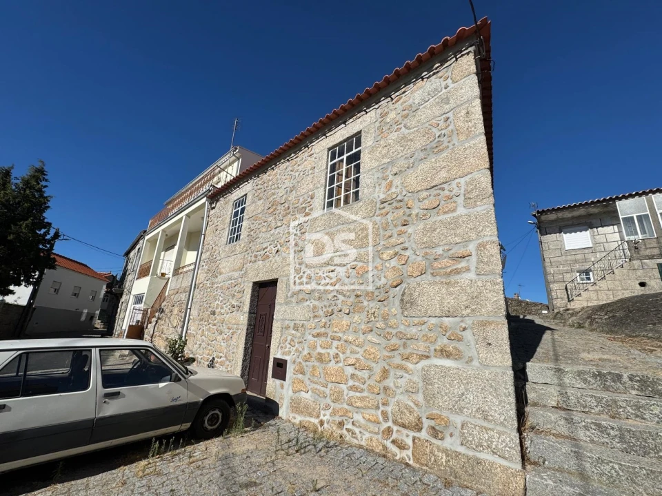 Moradia T0 para Venda em Fiães Foto 11