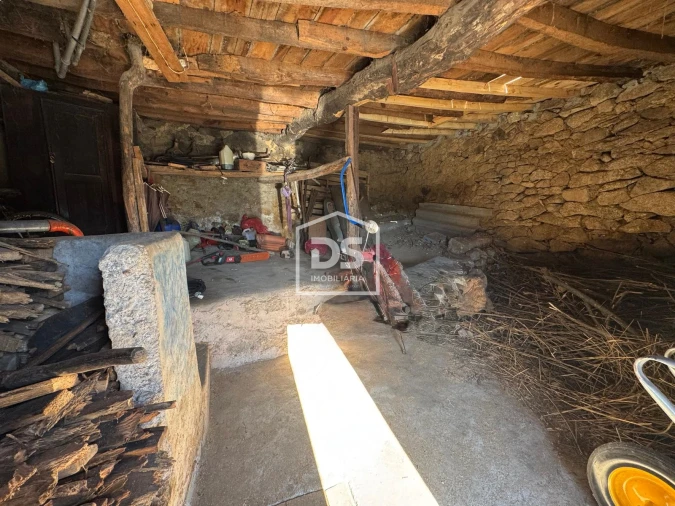 Moradia T0 para Venda em Fiães Foto 8