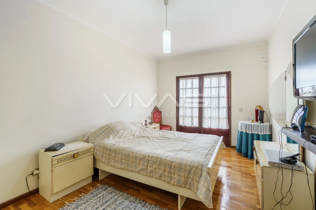 Moradia T4 para Venda em Vila Verde e Barbudo Foto 17