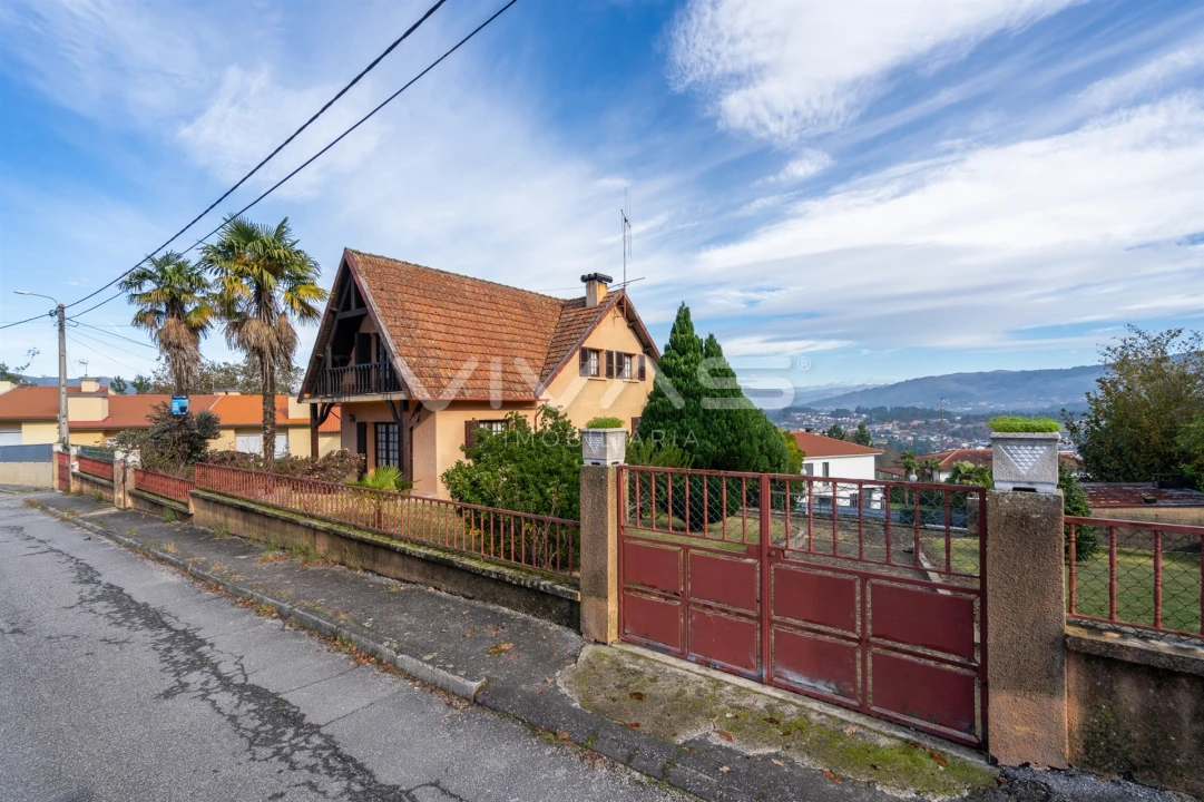 Moradia T4 para Venda em Vila Verde e Barbudo Foto 41