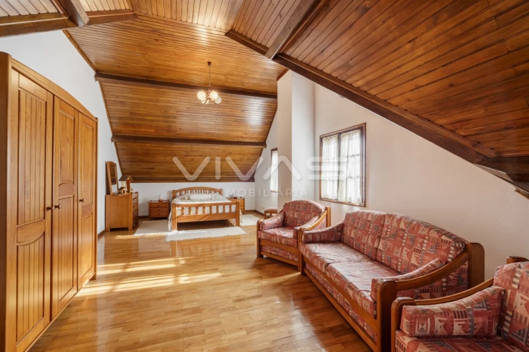 Moradia T4 para Venda em Vila Verde e Barbudo Foto 25