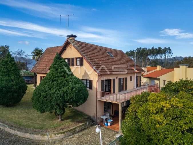 Moradia T4 para Venda em Vila Verde e Barbudo Foto 32