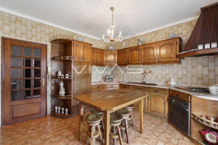 Moradia T4 para Venda em Vila Verde e Barbudo Foto 10