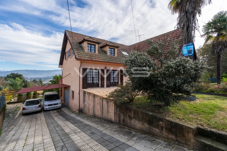 Moradia T4 para Venda em Vila Verde e Barbudo Foto 35