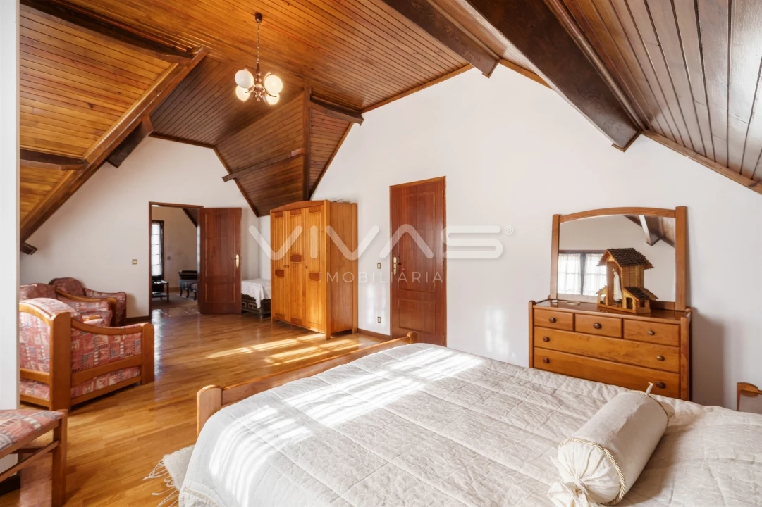 Moradia T4 para Venda em Vila Verde e Barbudo Foto 27