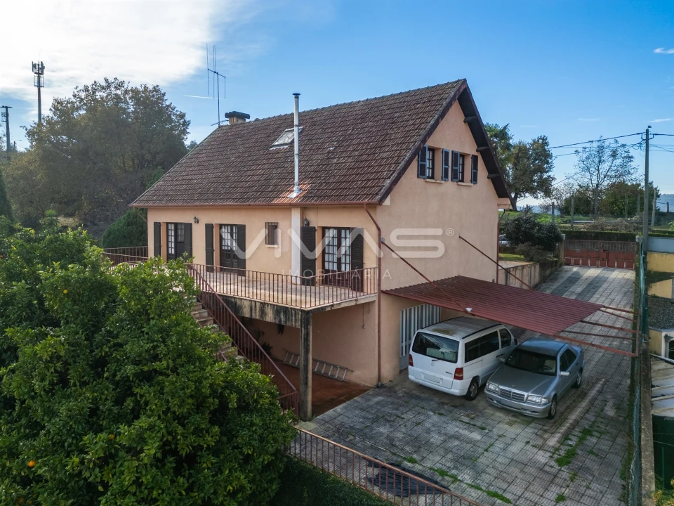 Moradia T4 para Venda em Vila Verde e Barbudo Foto 36