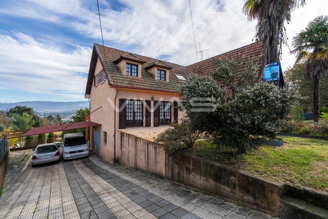 Moradia T4 para Venda em Vila Verde e Barbudo Foto 35