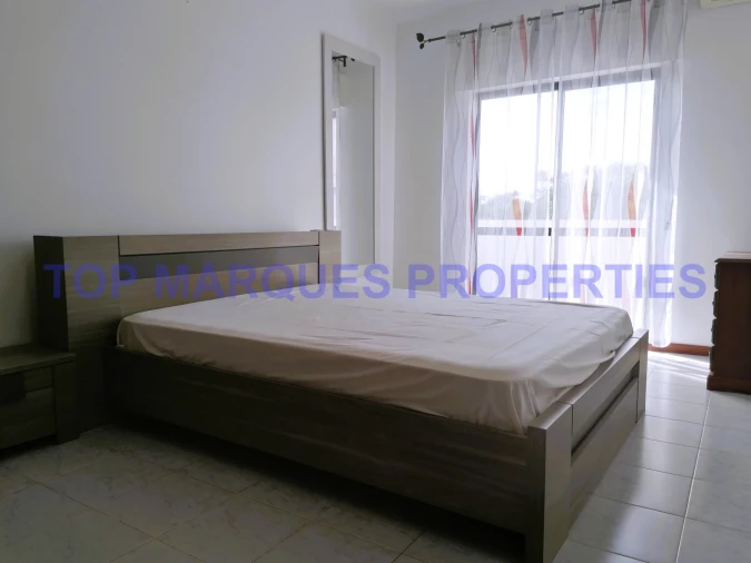 Apartamento T3 para Arrendamento em Olhão Foto 5