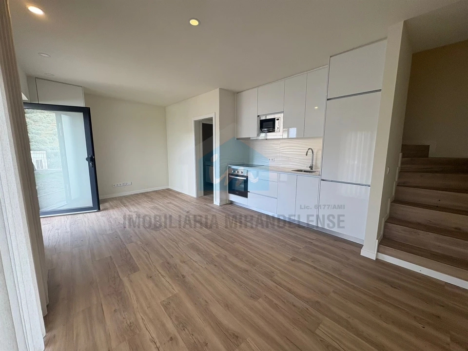 Moradia T2 para Venda em Mascarenhas Foto 2