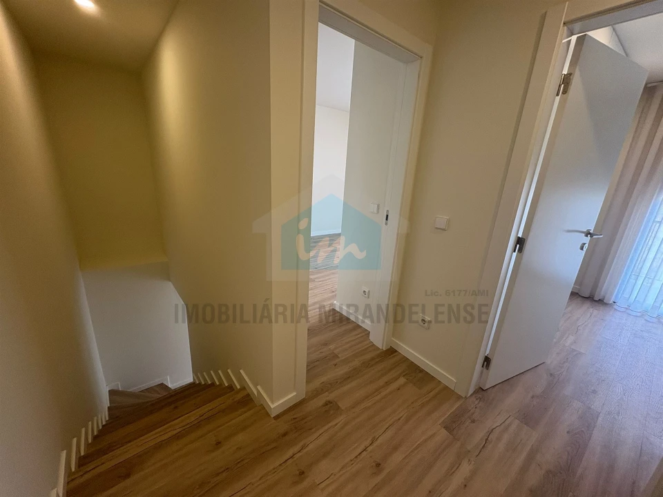 Moradia T2 para Venda em Mascarenhas Foto 6