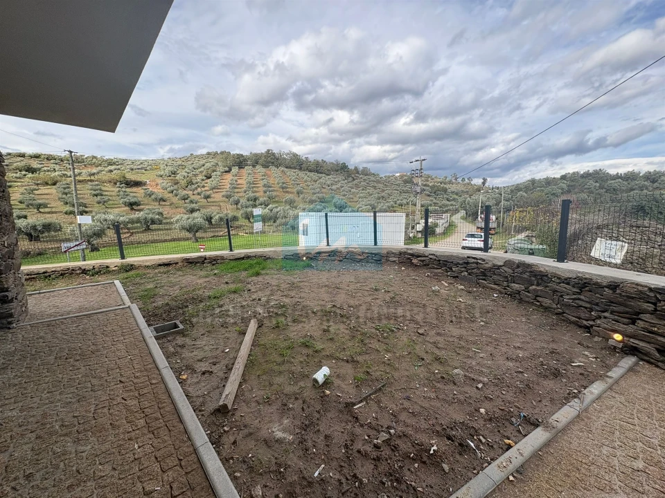 Moradia T2 para Venda em Mascarenhas Foto 12