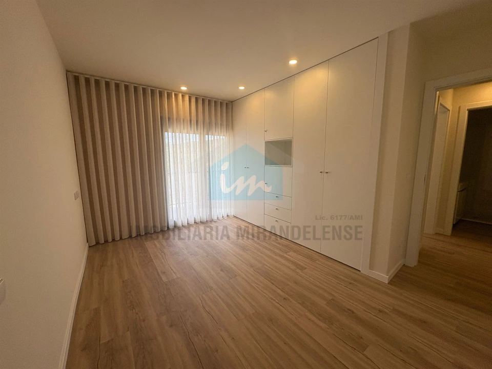 Moradia T2 para Venda em Mascarenhas Foto 8