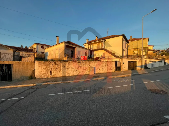 Moradia T3 para Venda em Paços de Ferreira Foto 3