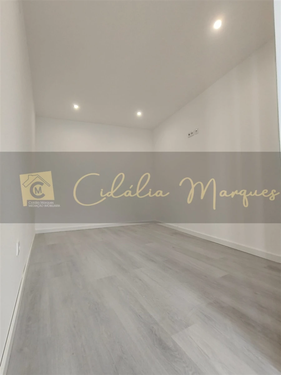 Moradia T3 para Venda em Faíl e Vila Chã de Sá Foto 20