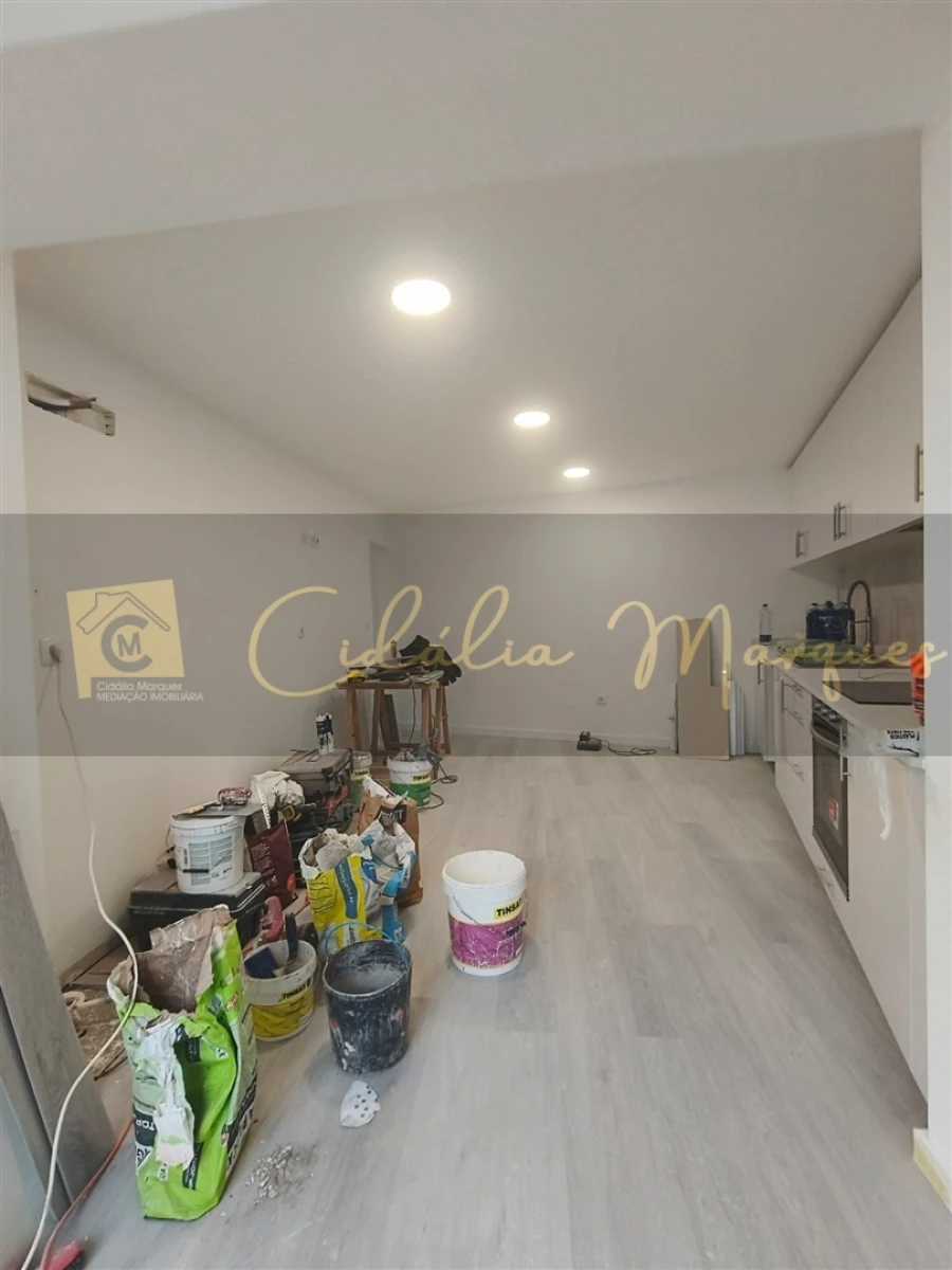 Moradia T3 para Venda em Faíl e Vila Chã de Sá Foto 7