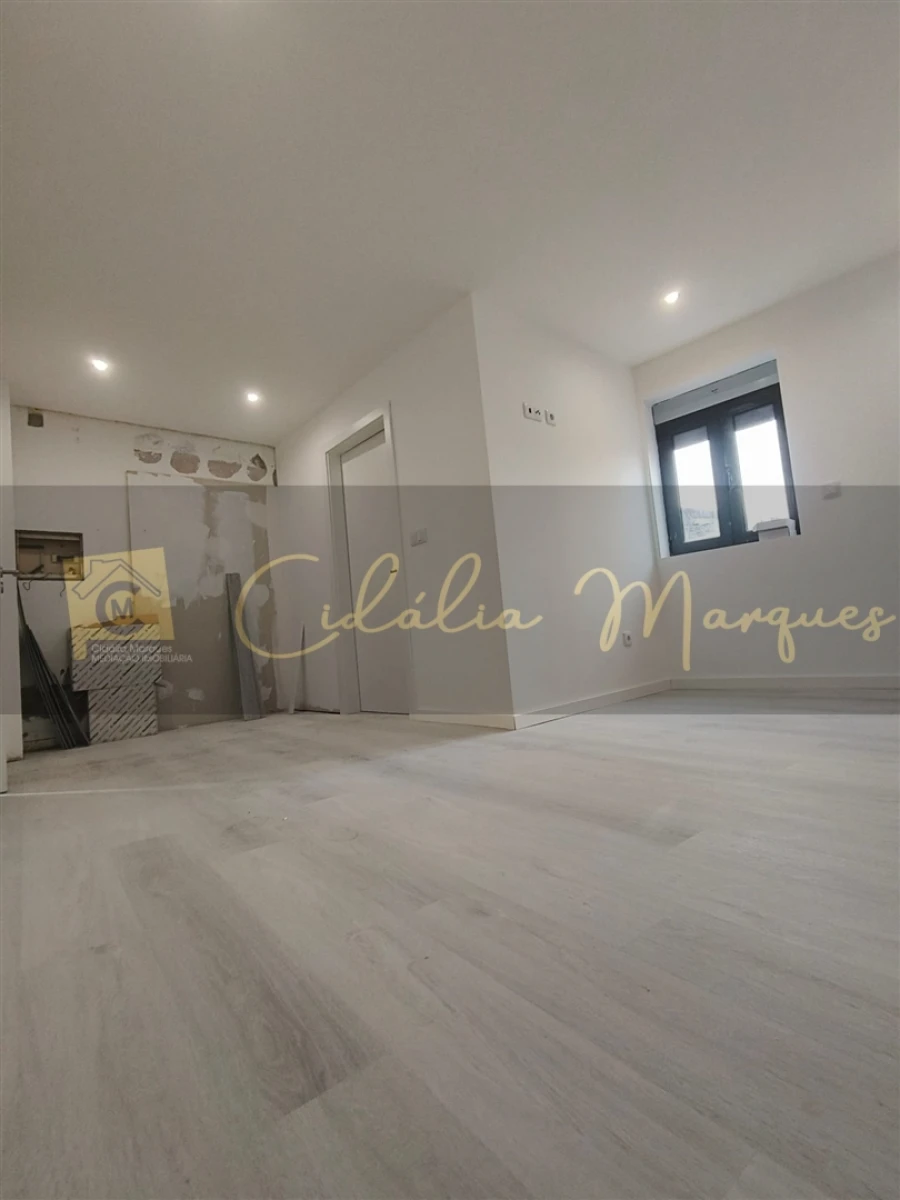 Moradia T3 para Venda em Faíl e Vila Chã de Sá Foto 17