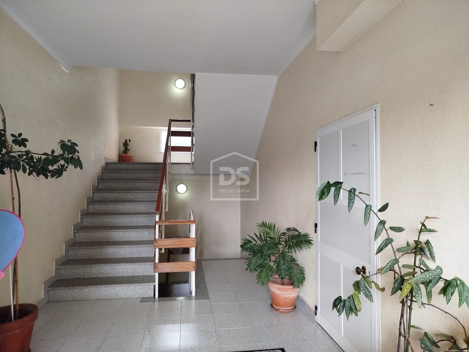 Apartamento T2 para Venda em Currelos, Papízios e Sobral Foto 46