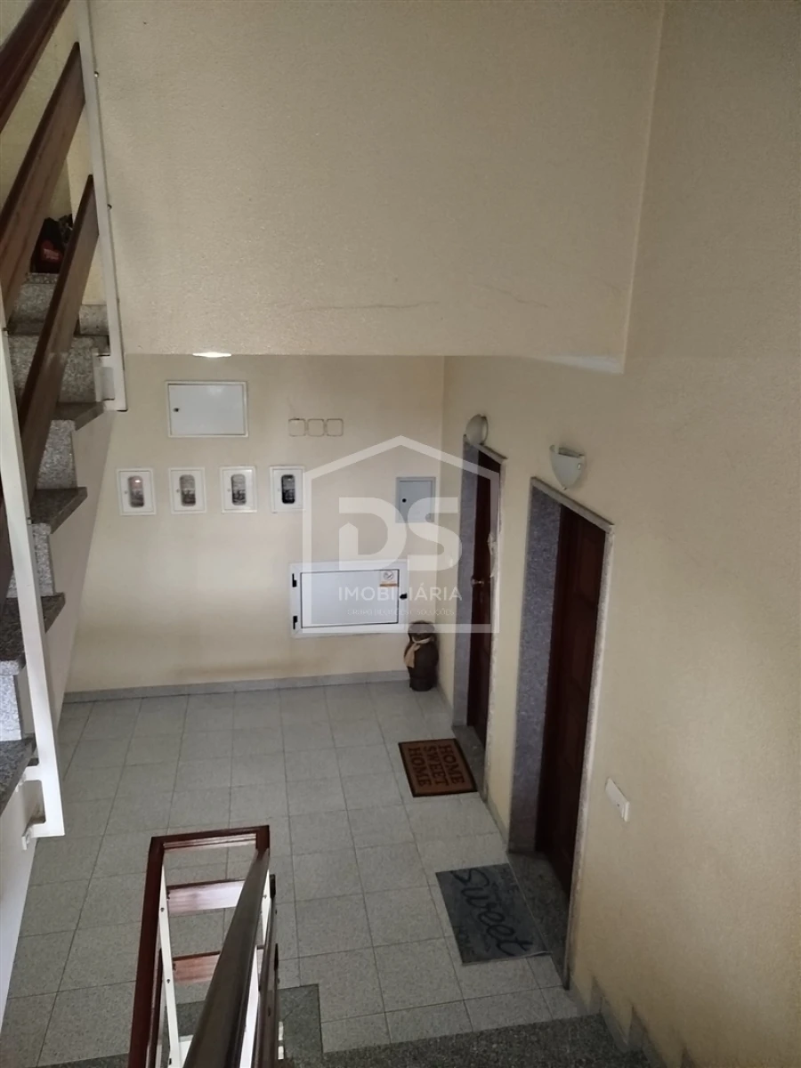 Apartamento T2 para Venda em Currelos, Papízios e Sobral Foto 44