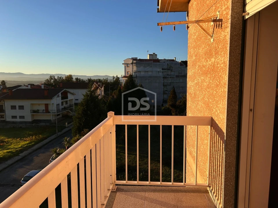 Apartamento T2 para Venda em Currelos, Papízios e Sobral Foto 3